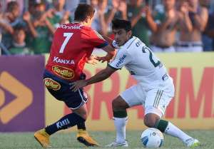 Paulistão: Em alta com Oswaldo, Robinho vê Valdivia como 'cereja do bolo' no Palmeiras