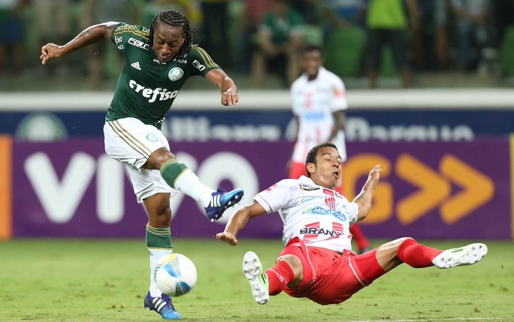 Arouca fez sua estreia com a camisa do Palmeiras