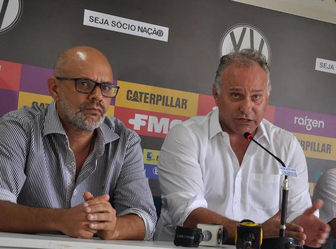 Toninho Cecílio fez mudanças forçadas e elogiou o empenho dos jogadores na primeira vitória em casa do XV de Piracicaba