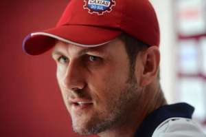 Antes de pensar no Grêmio, Paulo Turra quer boa estreia na Copa do Brasil