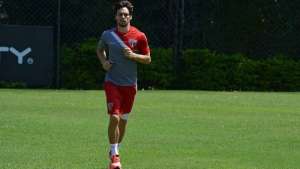 Paulistão: Rodrigo Caio volta a participar de coletivo no São Paulo depois de sete meses