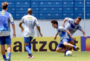 Paulistão: Marília busca a primeira vitória com três retornos de titulares