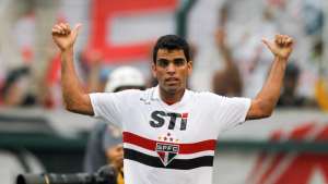 Paulistão: Com febre, Maicon é desfalque em treino do São Paulo