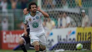 Flamengo à vista? Pai de Valdivia se reunirá com Palmeiras na próxima semana