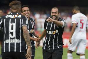 Paulistão: Rogério Ceni assume a responsabilidade pela derrota no clássico após perder outro pênalti