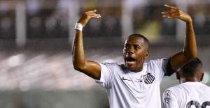 Robinho toma soro para jogar e defende efetivação de Marcelo Fernandes no Santos