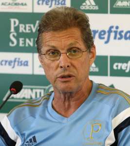 Oswaldo de Oliveira cobra consistência do time do Palmeiras