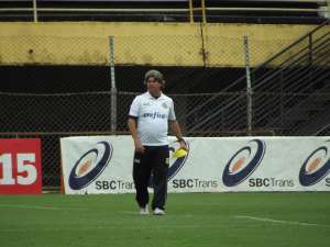 Técnico do São Bernardo, Edson Boaro projeta reação nos próximos jogos