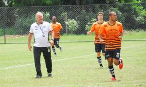 Palmeiras x XV de Piracicaba - No dia dos protestos, Nhô Quim quer fritar o Porco