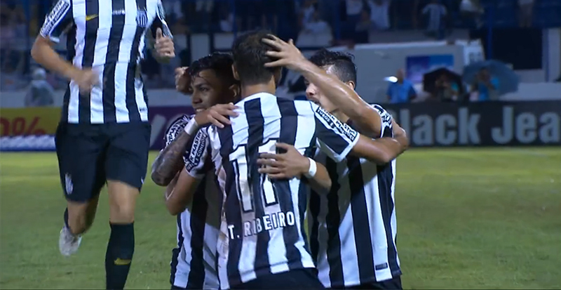 Thiago Ribeiro foi o nome da partida, marcando dois gols