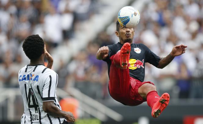 Red Bull criou asas para segurar o Corinthians, até então com 100% de aproveitamento dentro do Itaquerão e que vinha de cinco vitória seguidas