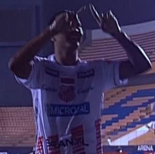 Rodolfo marcou um dos gols da vitória importante do Capivariano sobre a Portuguesa, por 2 a 1