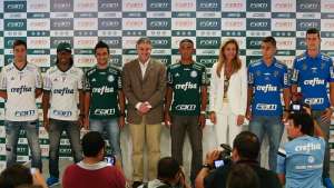Palmeiras oficializa parceria e anuncia desconto para Avanti em faculdade