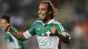 Valdivia participa de coletivo no Palmeiras pela primeira vez no ano