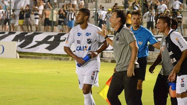 Leandro Amaro foi o destaque novamente do ABC na partida