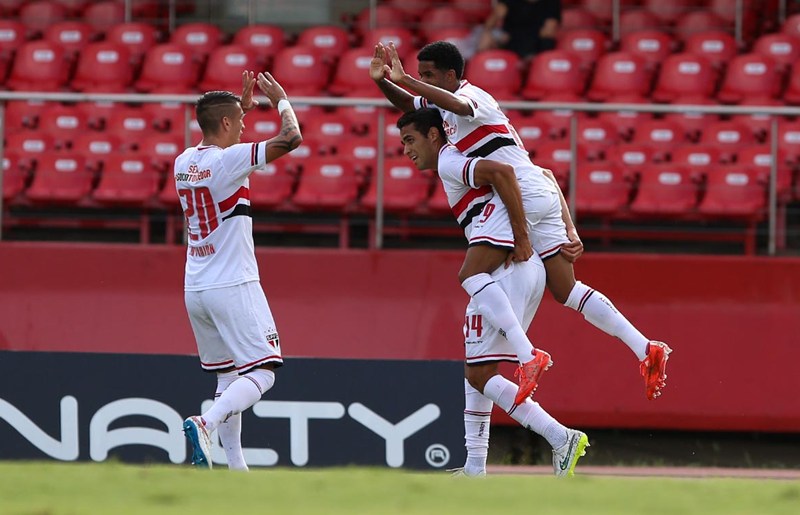 Centurión, Alan Kardec e Ewandro comemoram gol do São Paulo - Rubens Chiri/saopaulofc.net