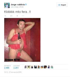 No twitter, Valdívia coloca montagem de Neto usando lingerie