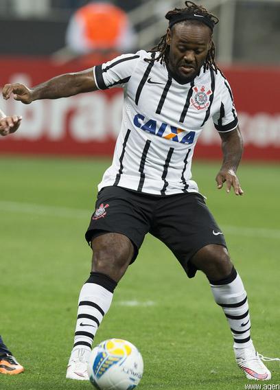 Vagner Love ainda busca primeiro gol com a camisa do Corinthians. Foto: Agência Corinthians