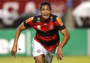 Hernane 'Brocador' e Rafael Moura são oferecidos ao Palmeiras