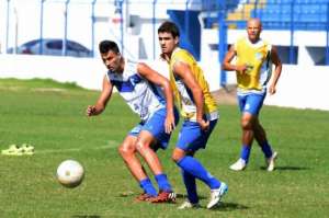 Paulistão: Bruno Quadros aguarda aval do Departamento Médico para escalar o Marília