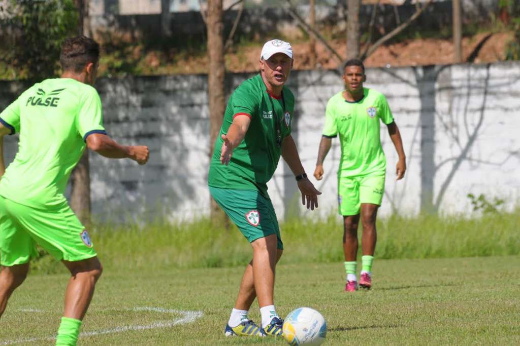 Aílton Silva repetirá o time da Portuguesa