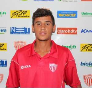 Ponte contrata lateral-esquerdo Malcoon, que trabalhou com Guto Ferreira no Mogi Mirim
