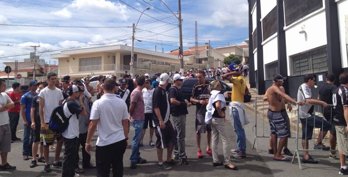 Torcida a Ponte Preta deve ser obrigada a enfrentar filas na quinta-feira