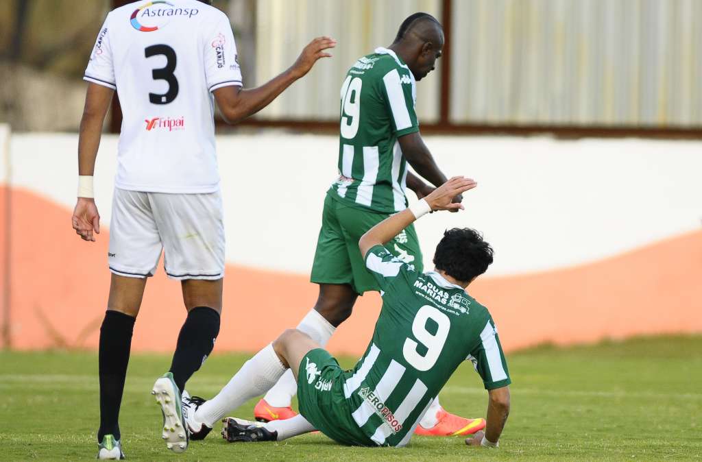 Silas, ex-Guarani, vence a leucemia e pensa em voltar ao futebol em dois meses