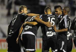 Ponte Preta fatura metade de sua folha salarial com premiações do Paulistão