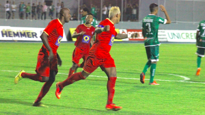 Catarinense: Em clima de despedida, Marcelinho Paraíba agradece à Inter e confirma acerto com Joinville