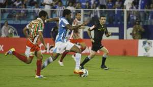 COPA DO BRASIL: Avaí goleia e avança; Vitória se classifica no sufoco