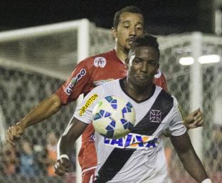 Vasco levou alguns sustos, mas venceu o valente Rio Branco-AC por 3 a 2, em São Januário