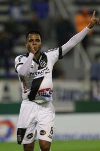 Ponte Preta avisa Santos que para levar Fernando Bob precisa pagar multa de R$ 3 milhões e dívida do empréstimo de Rildo