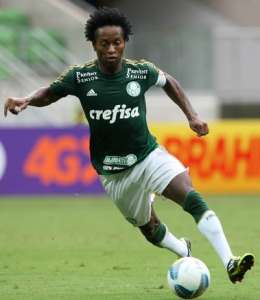 Paulistão: Oswaldo vai manter dúvida na lateral esquerda do Palmeiras até a hora do clássico