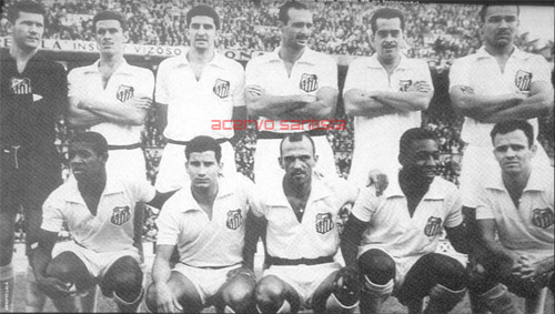 Time do Santos de Pelé de 1959, ao lado de outros muitos craques