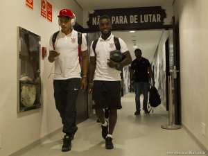 Guerrero se livra da dengue e retorna aos treinamentos no Corinthians