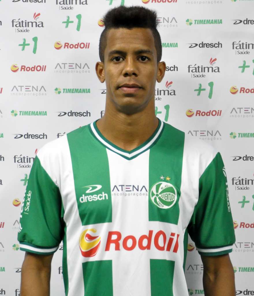 Douglas trocou o Juventude pelo Náutico