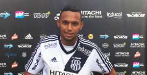 Apresentado, Gilson, novo lateral da Ponte, reclama de especulações: 