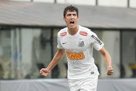 Santos deve negociar Gustavo Henrique com Milan para ficar com Robinho