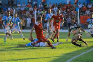 SUL-MATO-GROSSENSE: Comercial e Ivinhema empatam sem gols na abertura da final