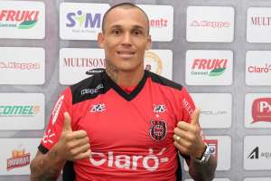 Série C: Ex-atacante de Internacional e Ponte Preta, Leandrão é o novo reforço do Brasil de Pelotas