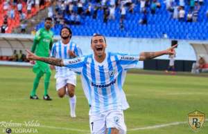 Coritiba contrata Paulinho, ex-atacante de Londrina e Grêmio, para Brasileirão