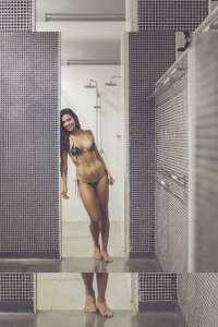 Ensaio sensual de Sereia da Vila esquenta o clássico entre Santos e Palmeiras