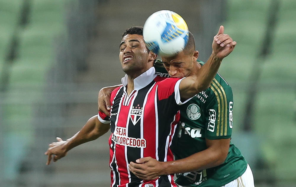 São Paulo e Palmeiras também convivem com a falta de dinheiro