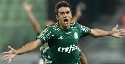 Lucas marcou o gol do Palmeiras que levou a decisão para o título com o Santos na Vila Belmiro.