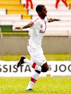 Série B: Macaé contrata Giovani, atacante revelado pelo Internacional