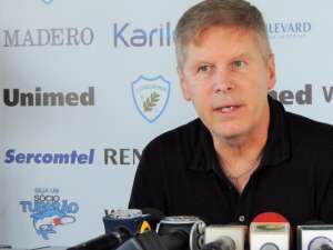 Série C: Londrina dispensa 12 jogadores e acerta com cinco reforços