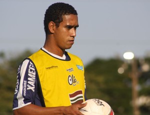 Série C: Após dispensar quatro, Vila Nova negocia com outros quatro jogadores