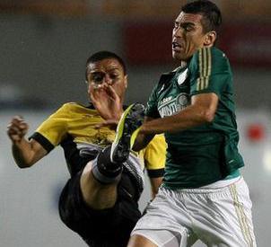 Lúcio não deixará saudades aos torcedores do Palmeiras