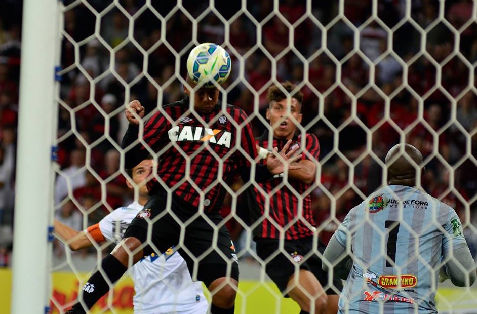 Walter marcou o seu primeiro gol pelo Atlético-PR - Gustavo Oliveira/ Divulgação